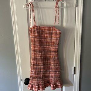 PARADISE smocked fitted dress!